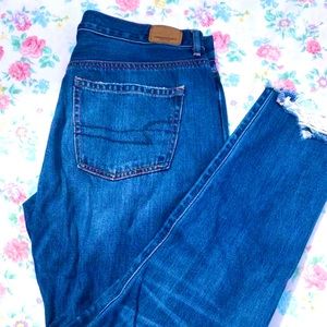 American Eagle High-rise girlfriend jeans